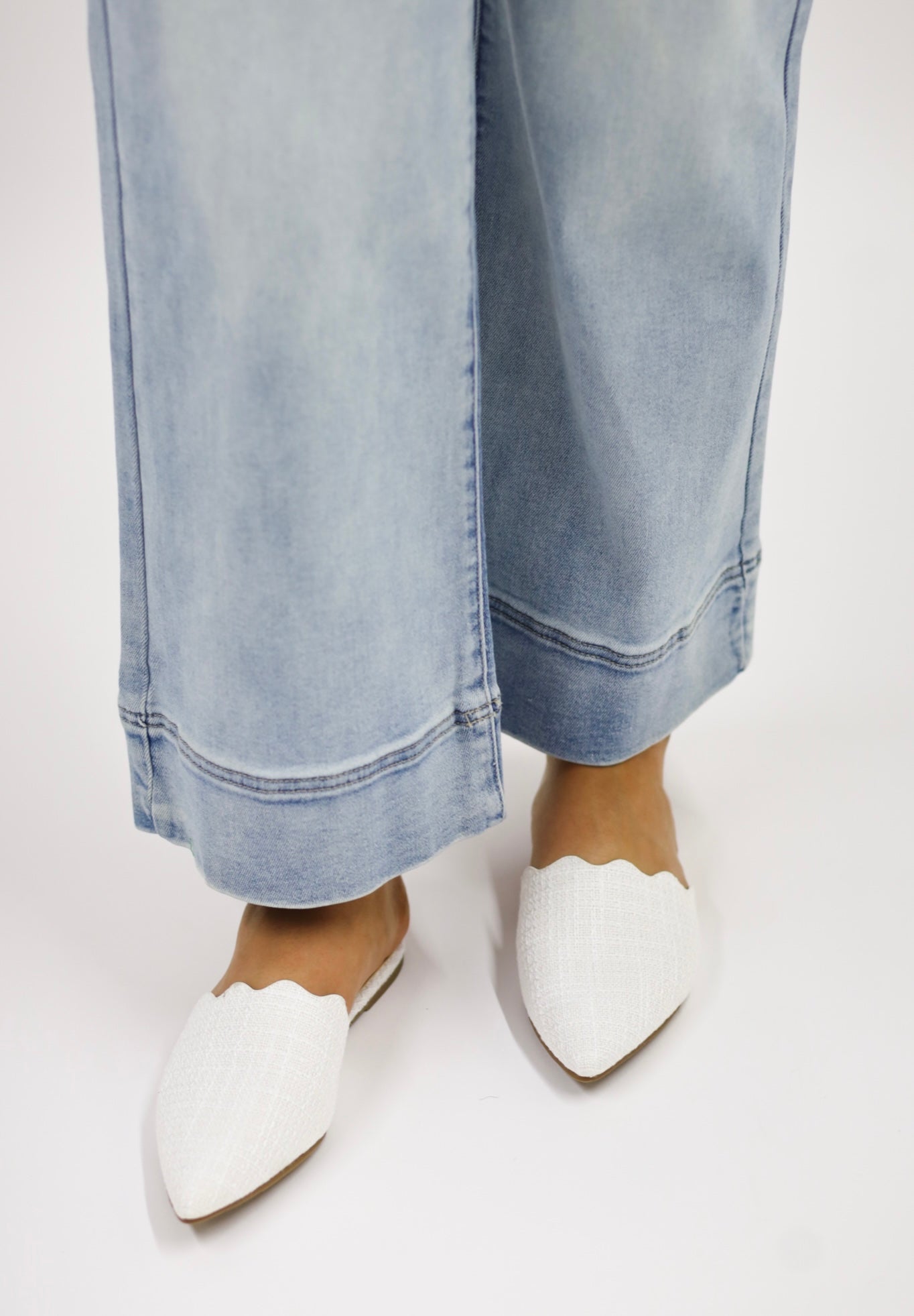 Ruth Mule, WHITE