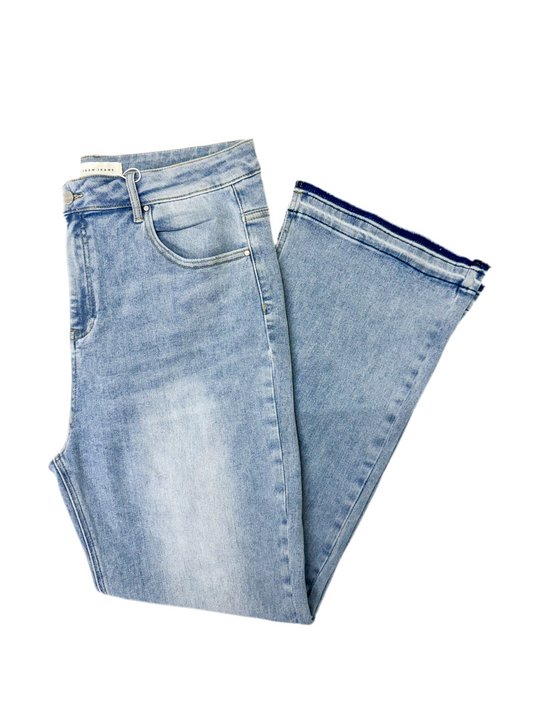 PLUS SIZE Straight Leg Denim