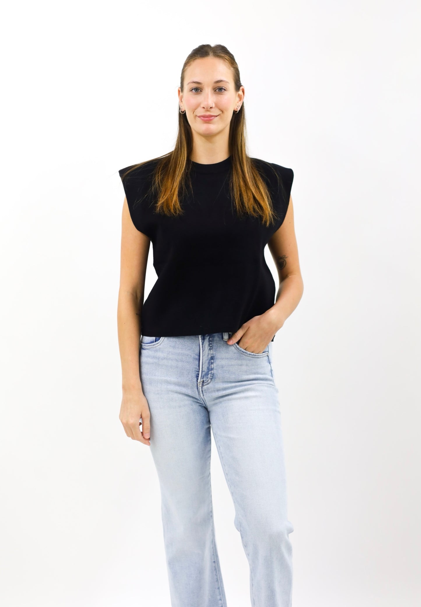 Allie Top, BLACK