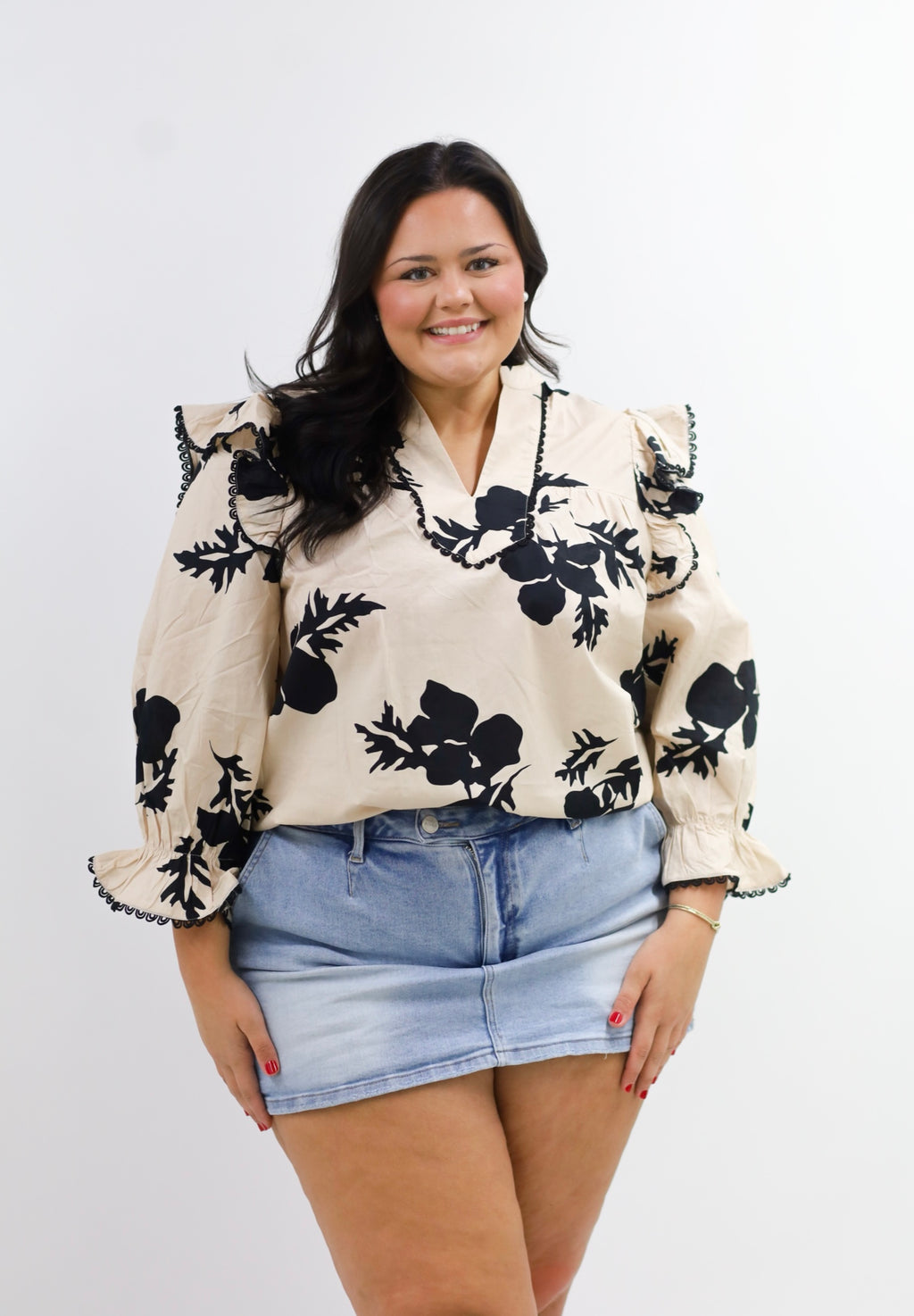 Mia Top, TAN