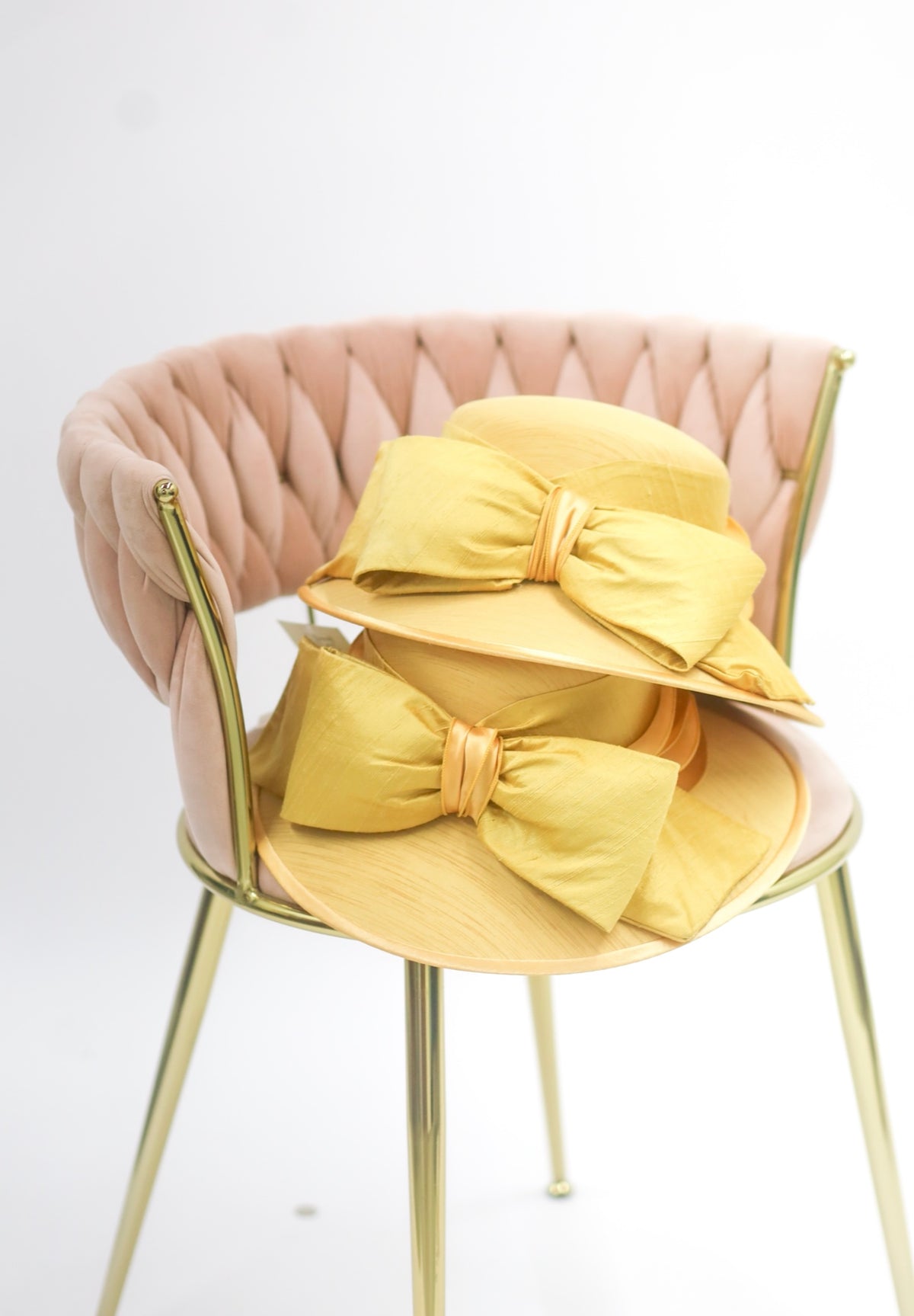 Mary Ann Hat, GOLD